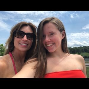 Meet your Posher, Madison